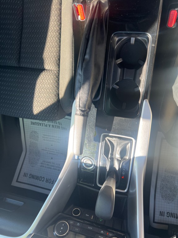 2019 Mitsubishi Eclipse Image 21