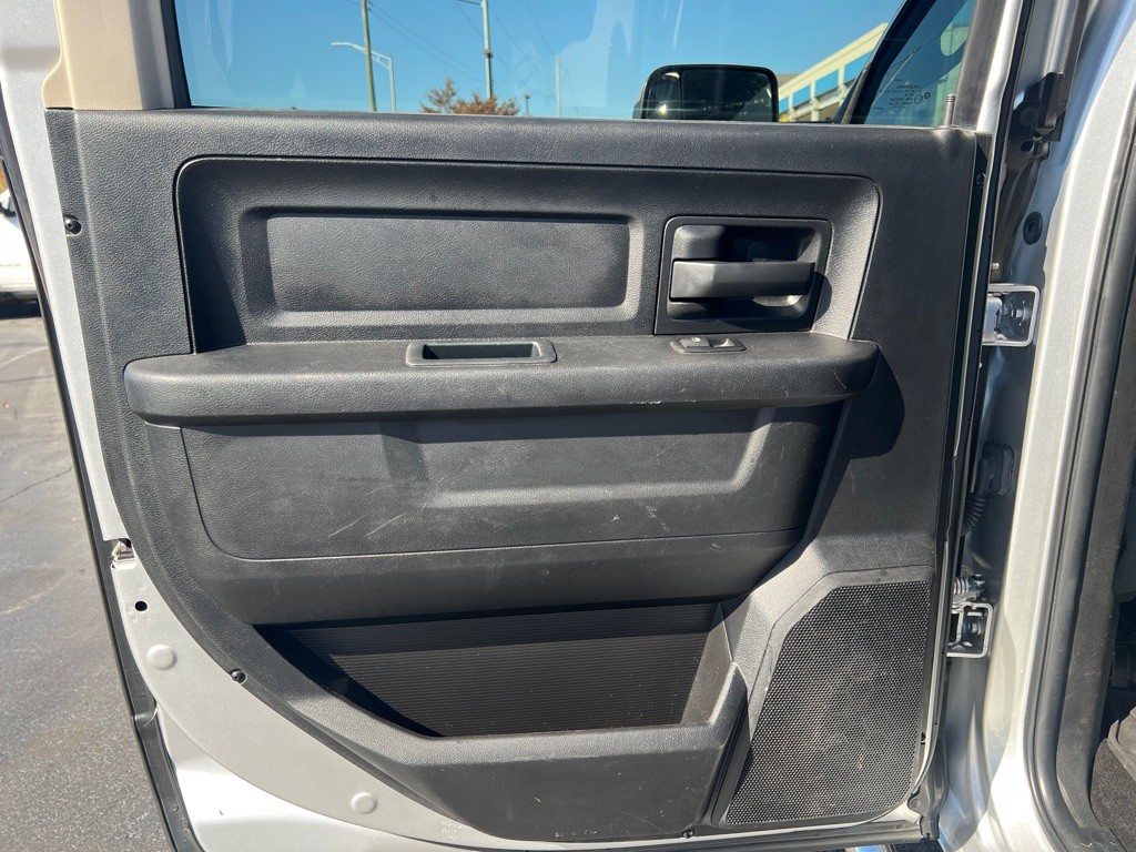 2017 RAM 2500 Image 12