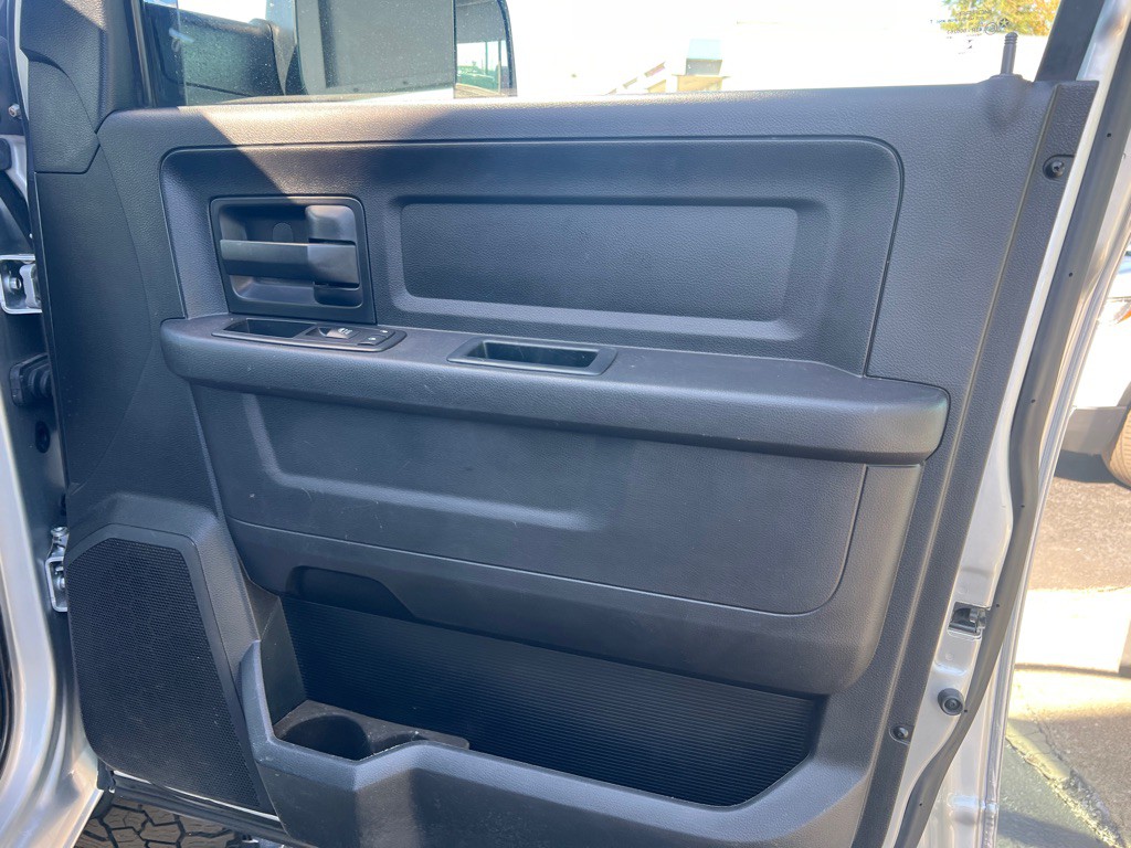 2017 RAM 2500 Image 16