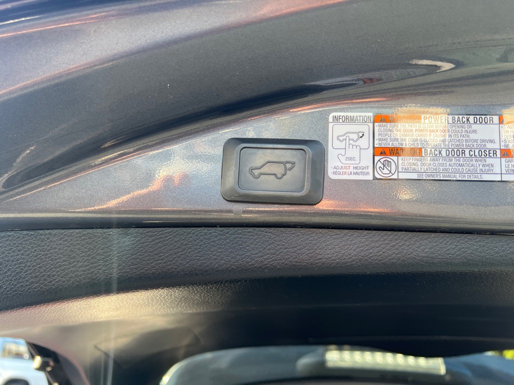 2016 Toyota Rav4 Image 8