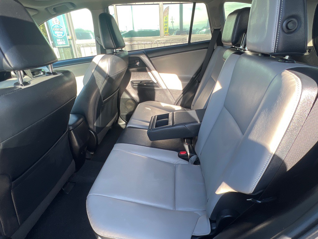 2016 Toyota Rav4 Image 15