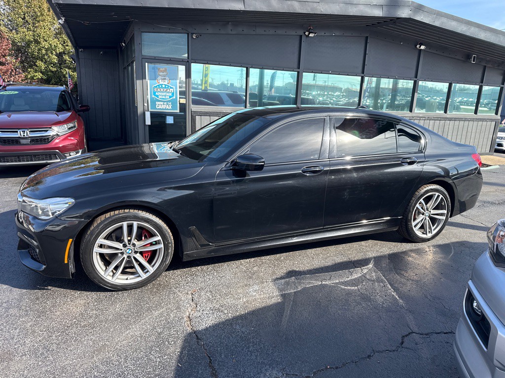 2018 BMW 7 Series Image 3