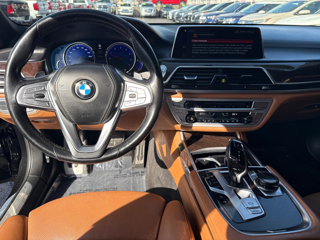 2018 BMW 7 Series Image 13