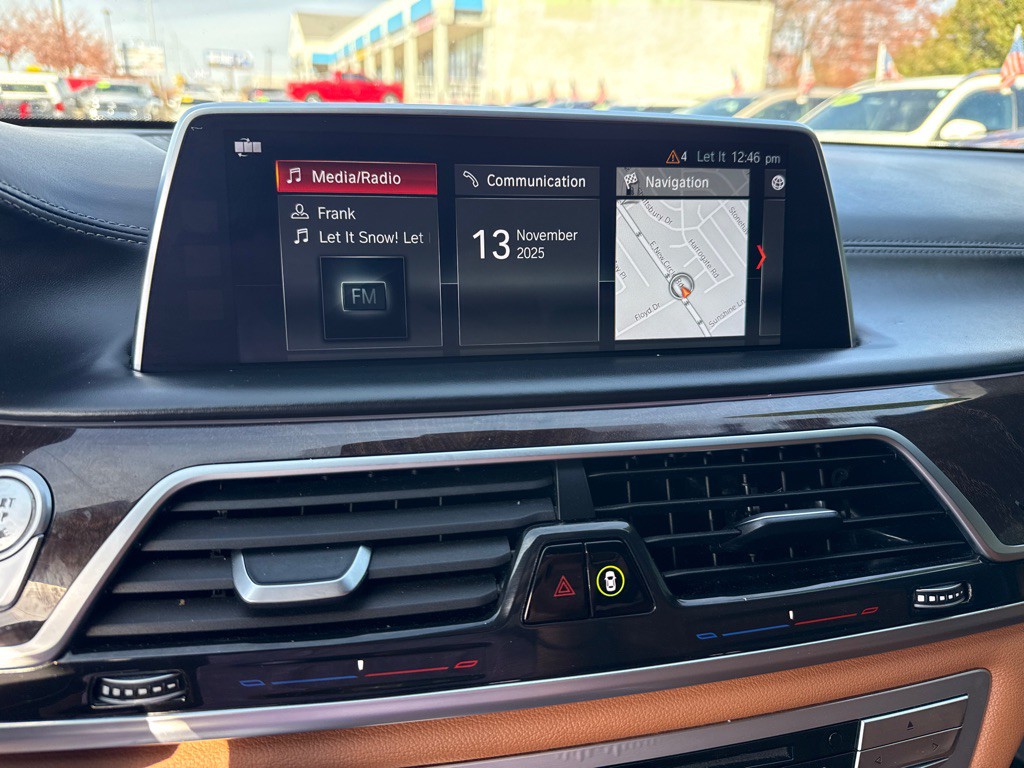 2018 BMW 7 Series Image 19