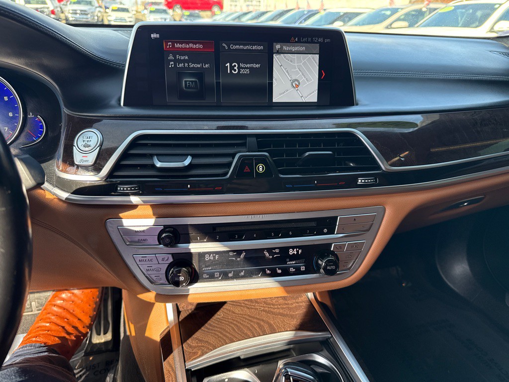 2018 BMW 7 Series Image 20