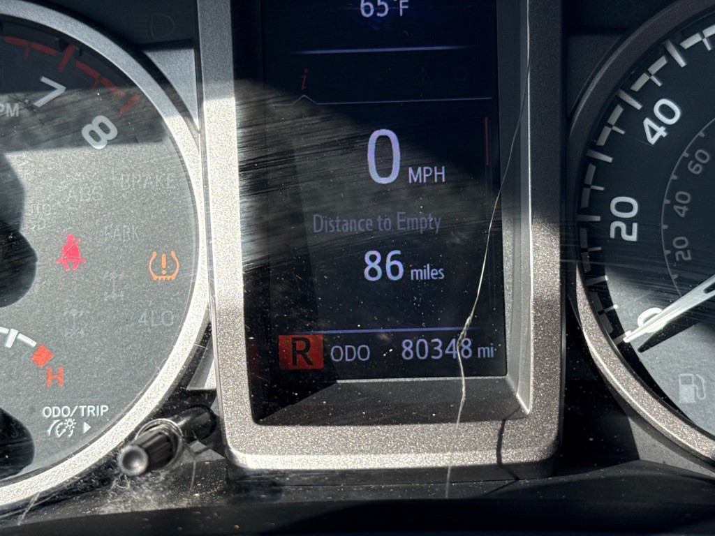 2017 Toyota Tacoma Image 18