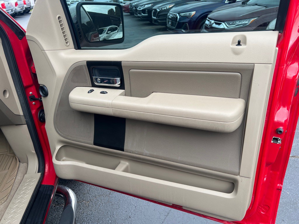 2005 Ford F-150 Image 11