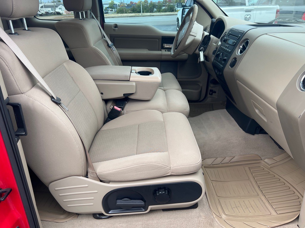 2005 Ford F-150 Image 12