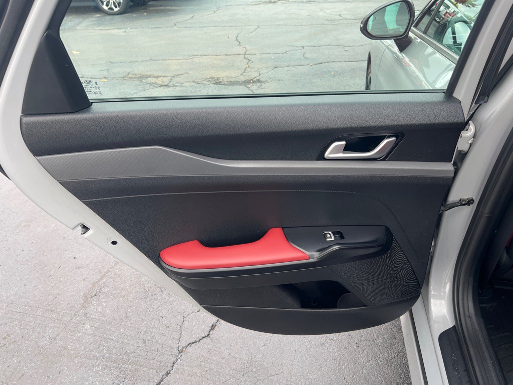 2021 Kia K5 Image 13