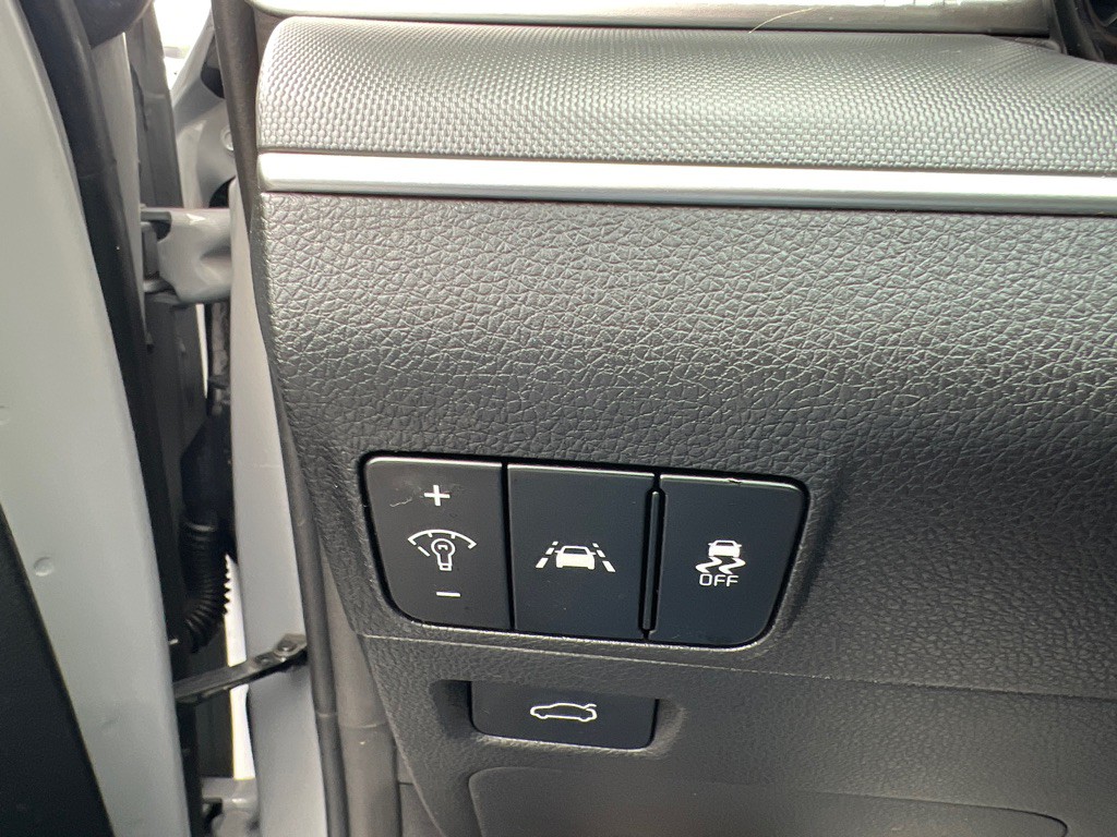 2021 Kia K5 Image 20