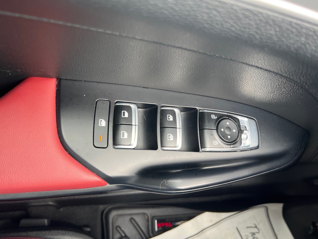 2021 Kia K5 Image 21