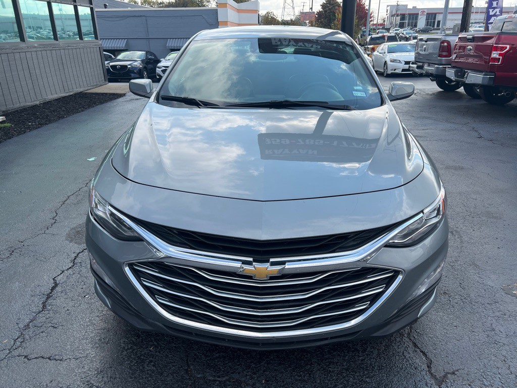 2024 Chevrolet Malibu Image 2