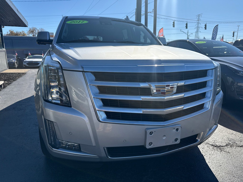 2017 Cadillac Escalade Image 8