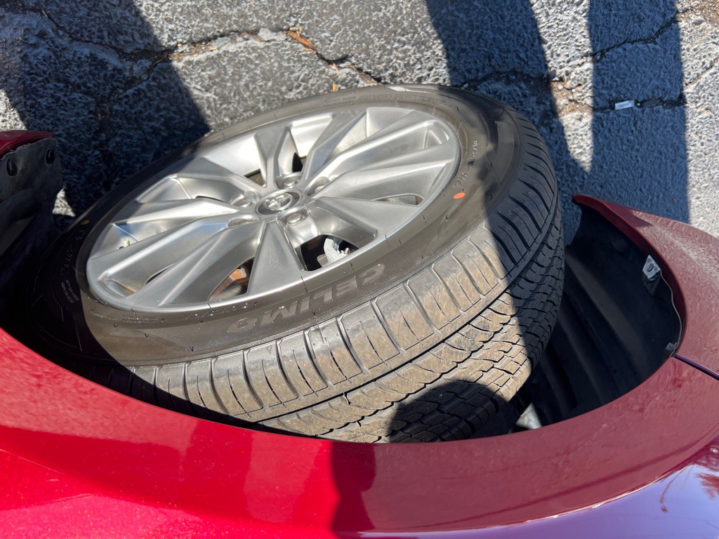 2016 Toyota Camry Image 28