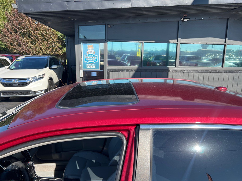 2016 Toyota Camry Image 30