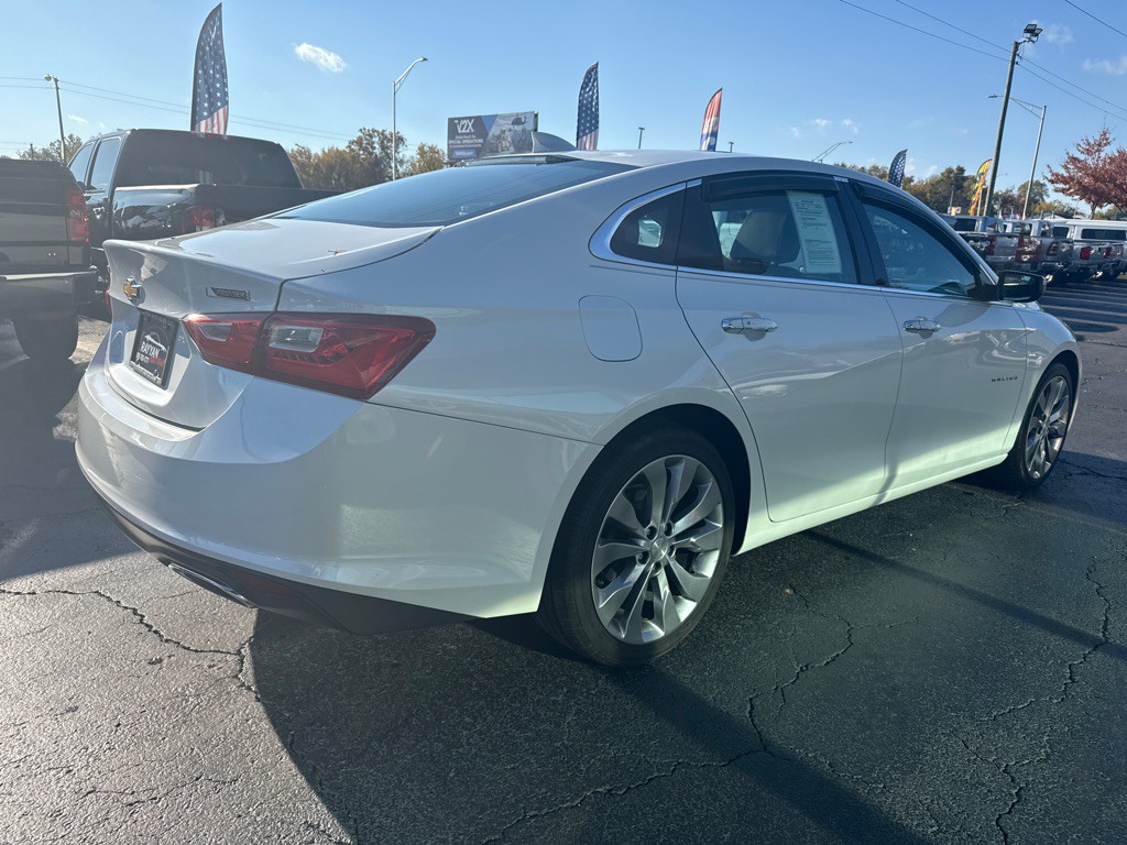 2017 Chevrolet Malibu Image 6
