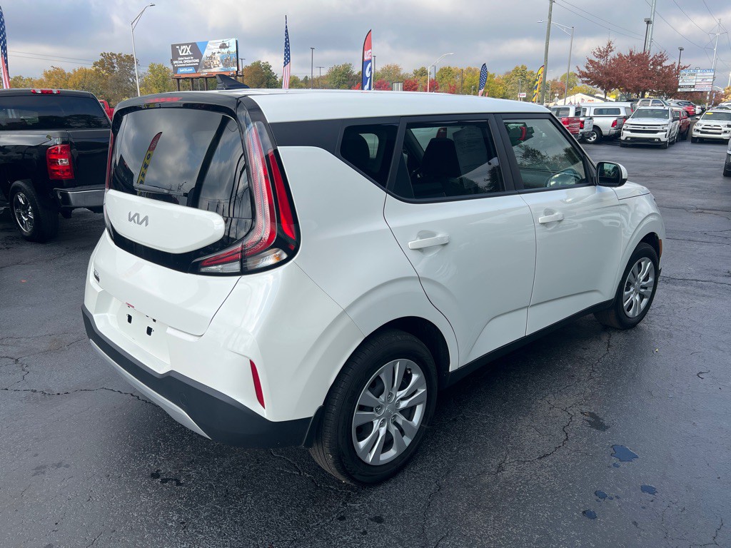 2025 Kia Soul Image 5