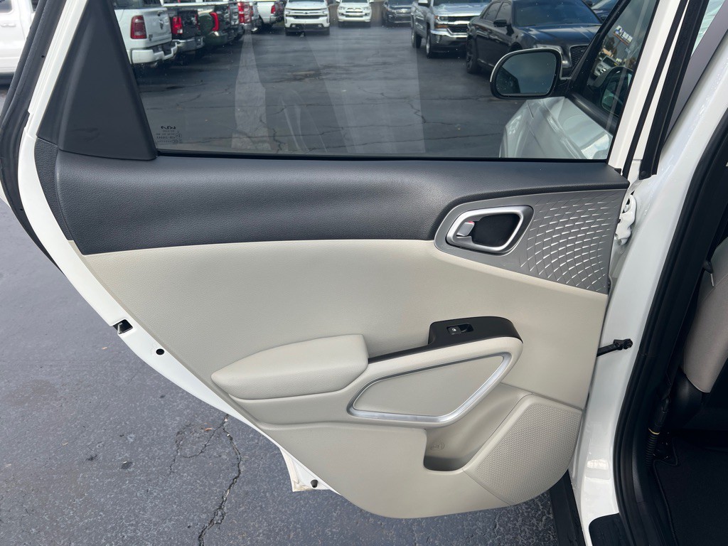 2025 Kia Soul Image 11