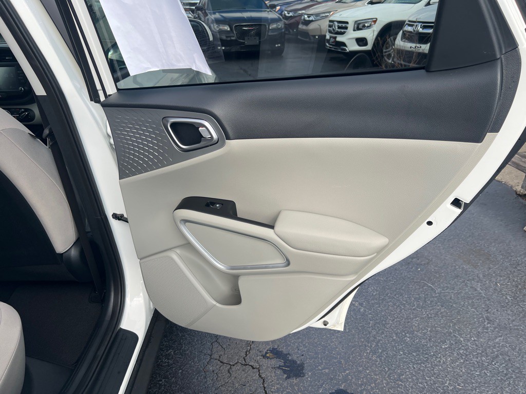 2025 Kia Soul Image 13