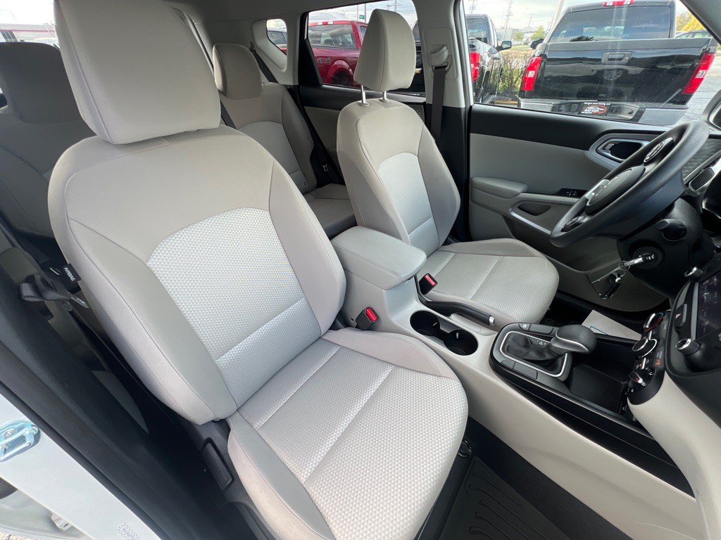 2025 Kia Soul Image 17