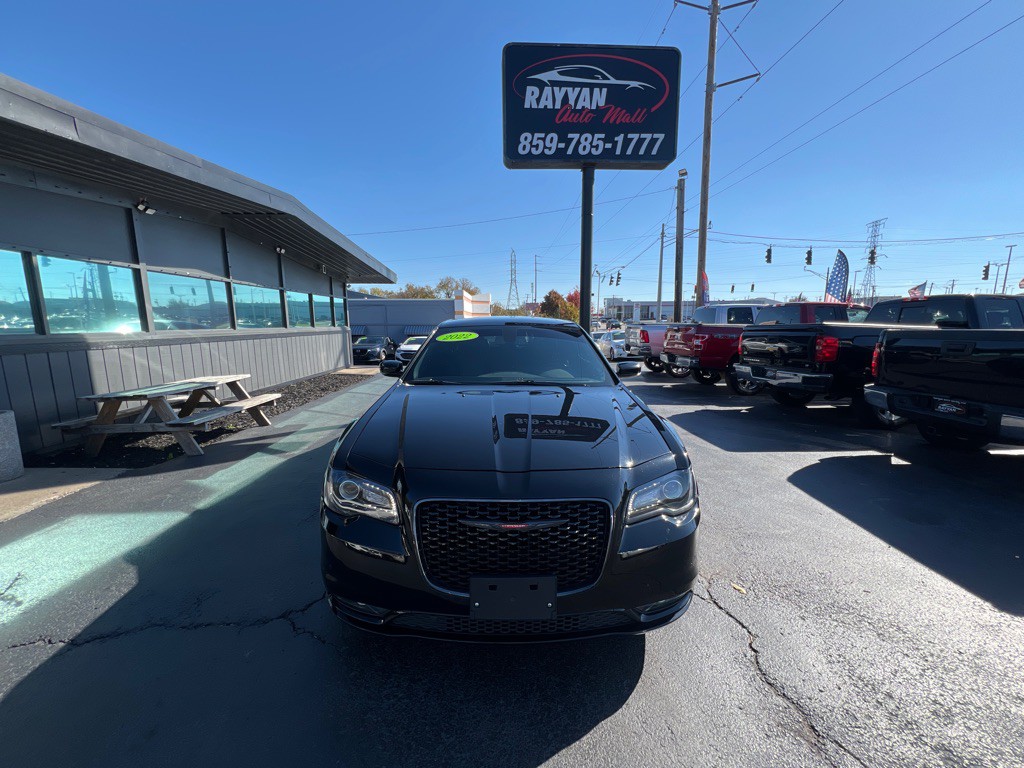 2022 Chrysler 300 Image 3