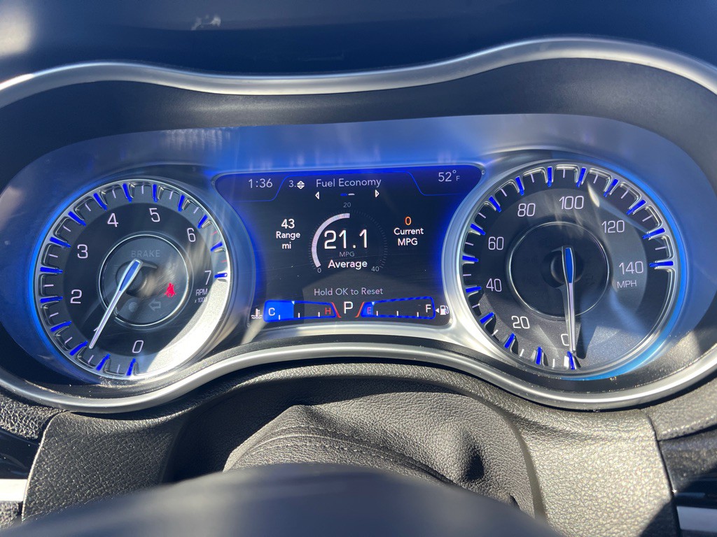 2022 Chrysler 300 Image 23