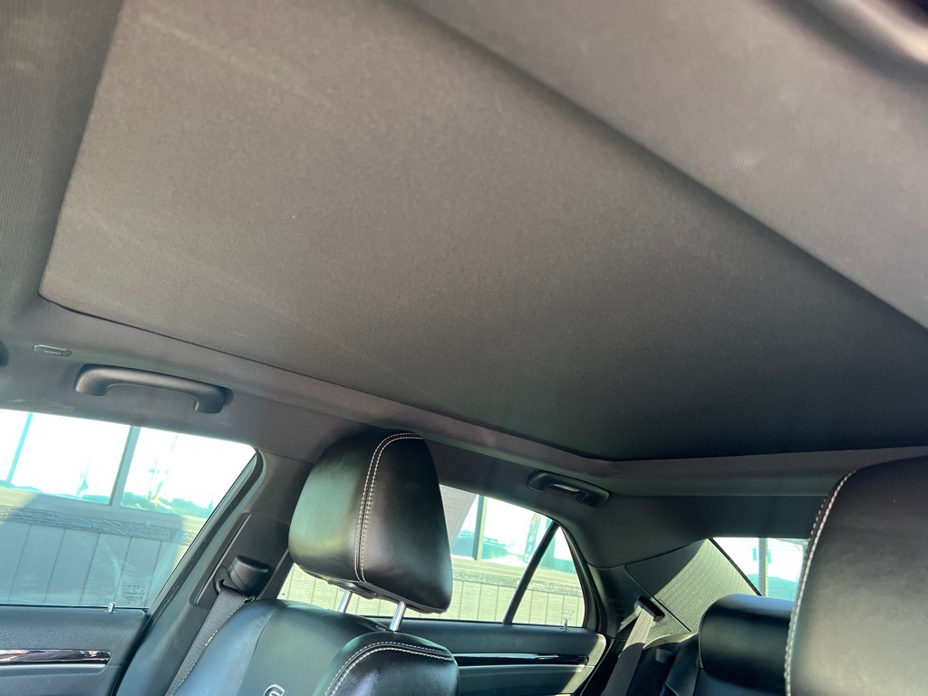 2022 Chrysler 300 Image 29