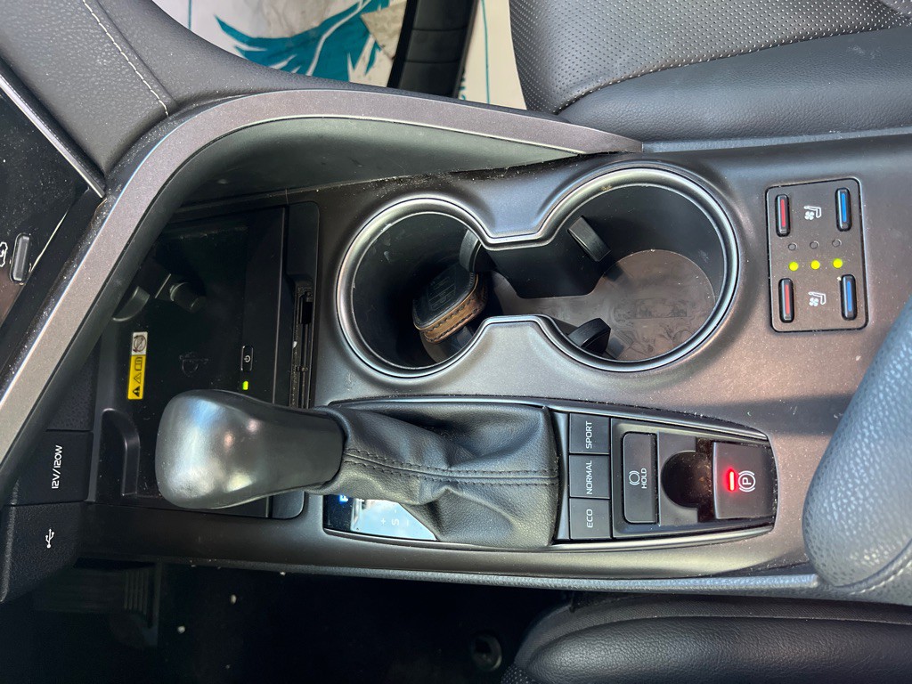 2022 Toyota Camry Image 18