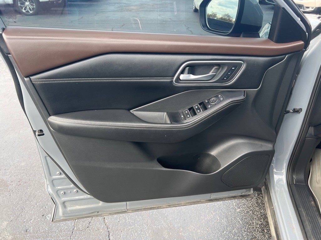 2021 Nissan Rogue Image 7