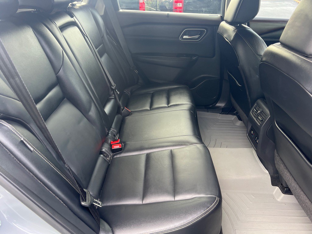 2021 Nissan Rogue Image 14