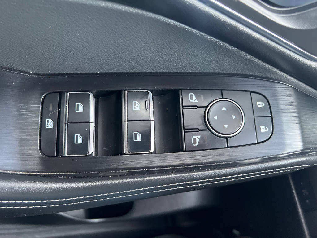 2021 Nissan Rogue Image 25