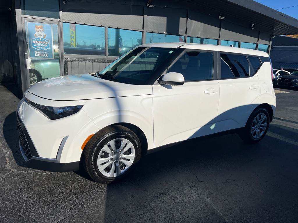 2025 Kia Soul Image 2