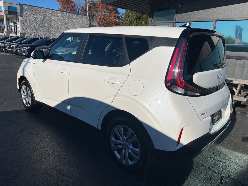 2025 Kia Soul Image 3