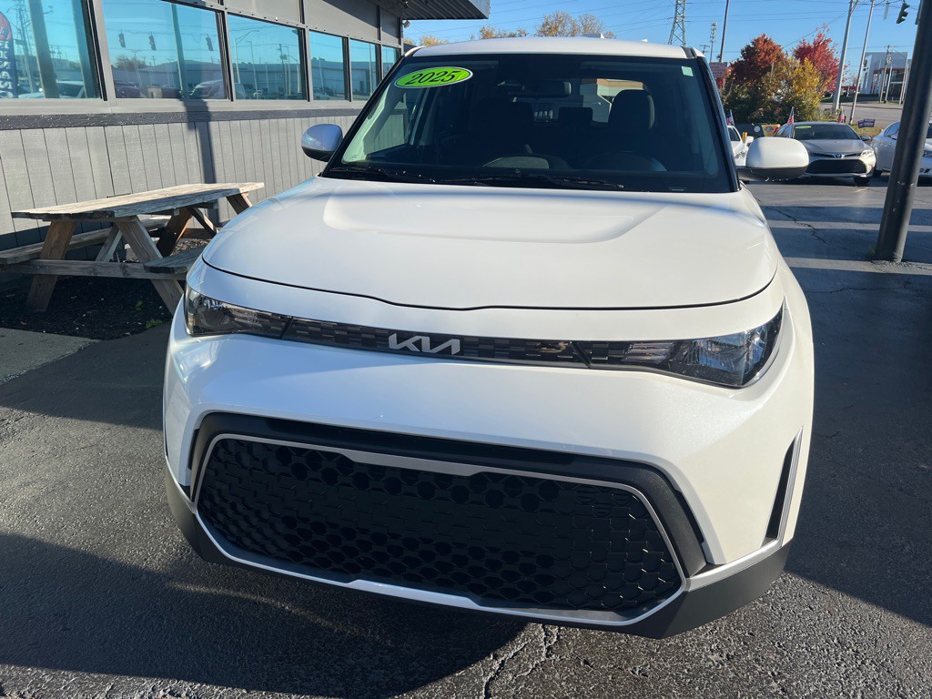 2025 Kia Soul Image 8