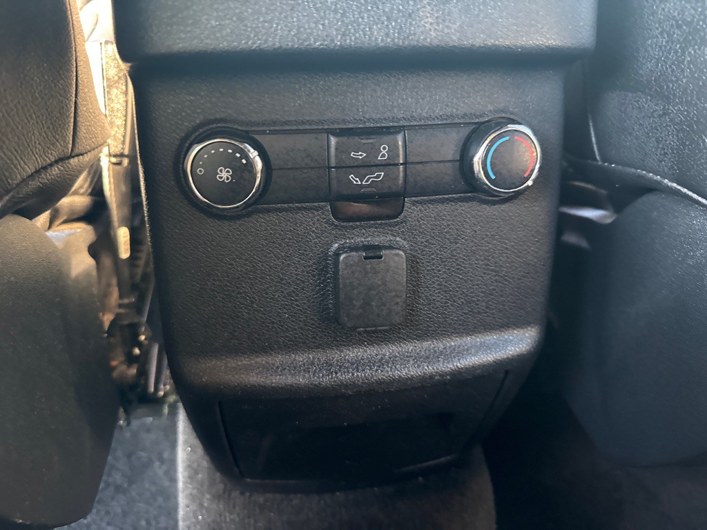 2017 Ford Explorer Image 19