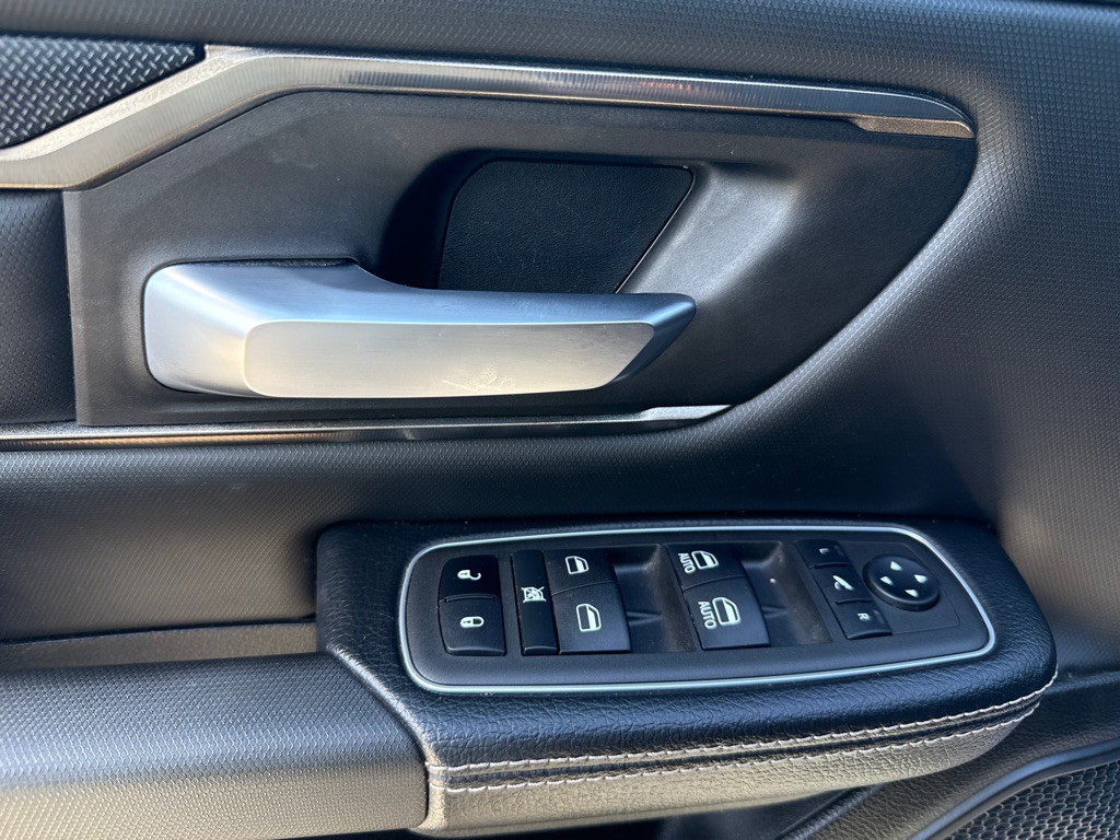 2022 RAM 1500 Image 12