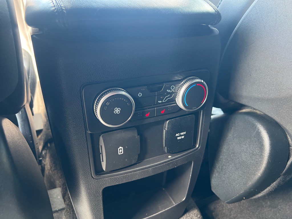 2020 Ford Explorer Image 16