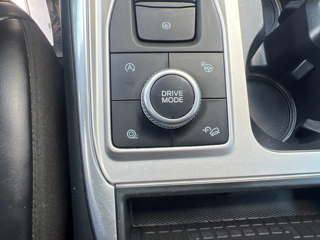 2020 Ford Explorer Image 20