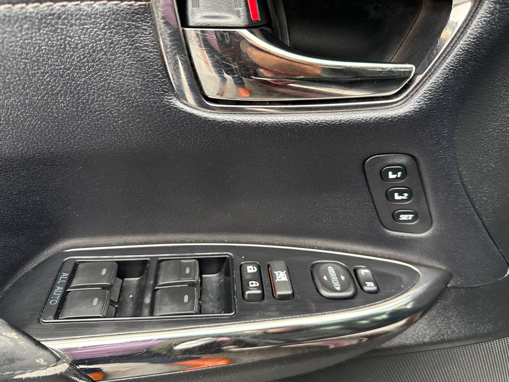 2018 Toyota Avalon Image 15