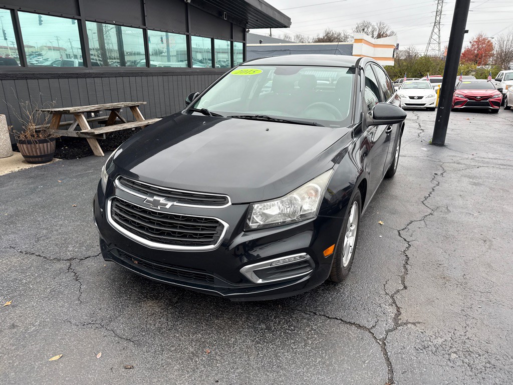 2015 Chevrolet Cruze Image 1