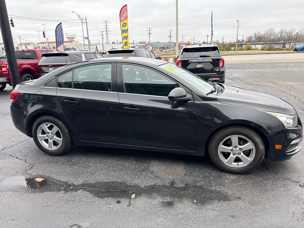 2015 Chevrolet Cruze Image 7