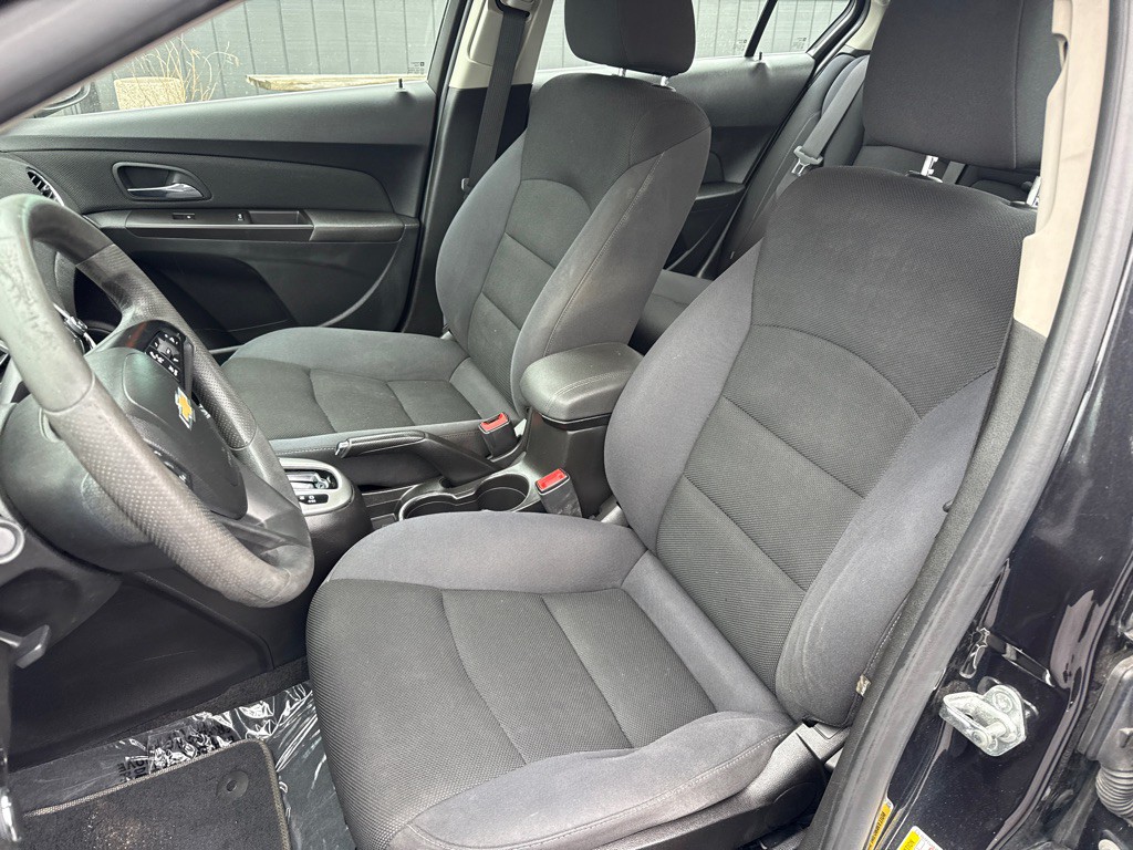 2015 Chevrolet Cruze Image 9