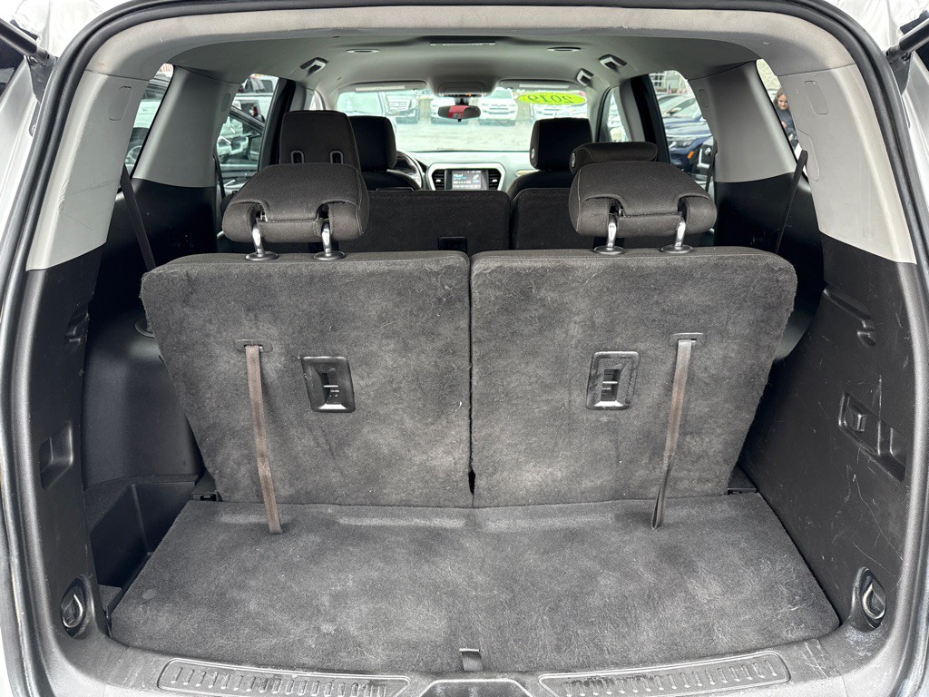 2019 GMC Acadia Image 18