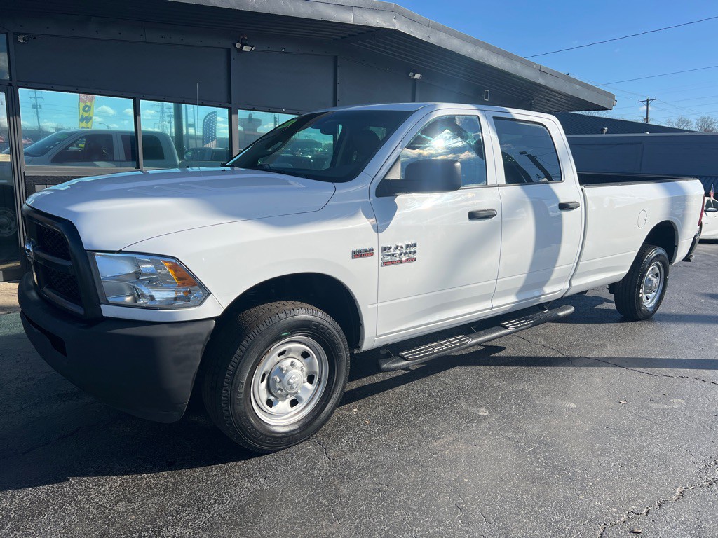 2018 RAM 2500 Image 2