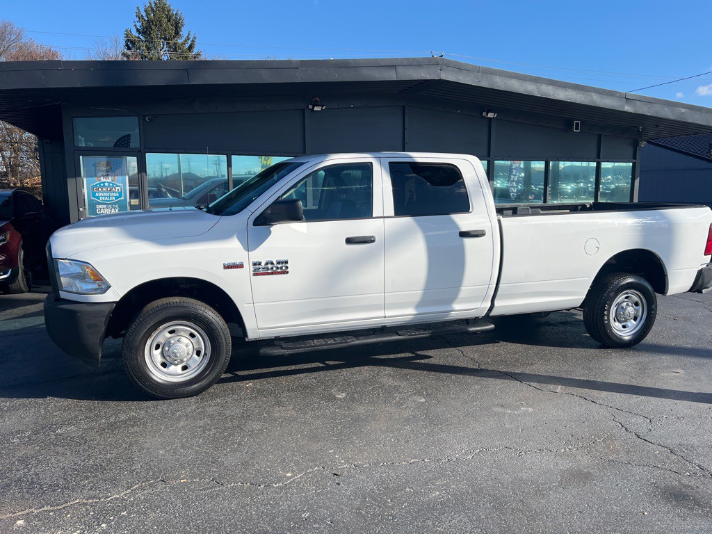2018 RAM 2500 Image 3