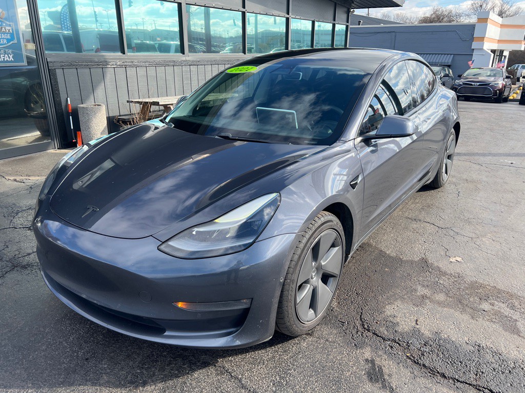 2021 Tesla Model 3 Image 1