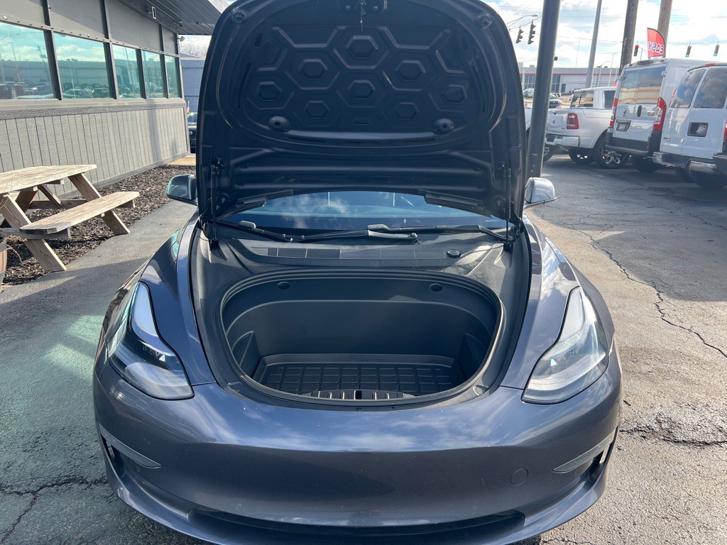 2021 Tesla Model 3 Image 23