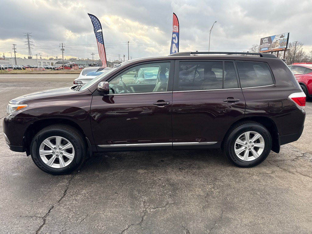 2011 Toyota Highlander Image 3