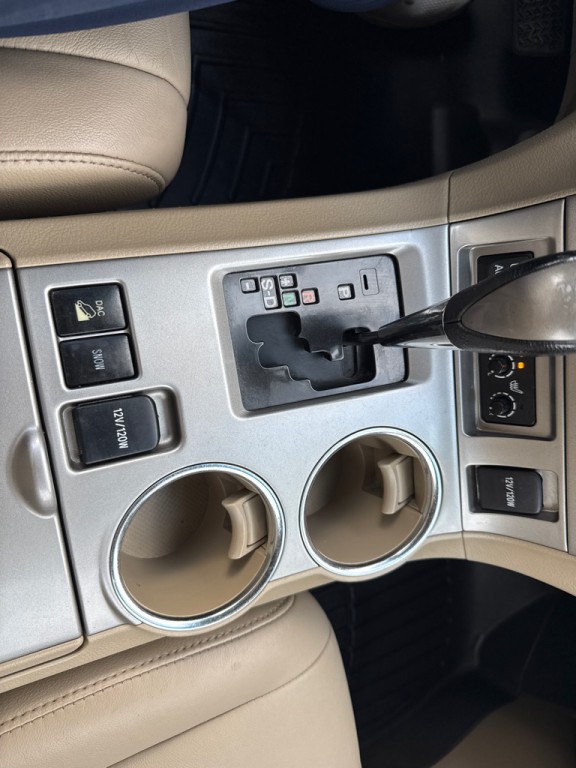 2011 Toyota Highlander Image 20