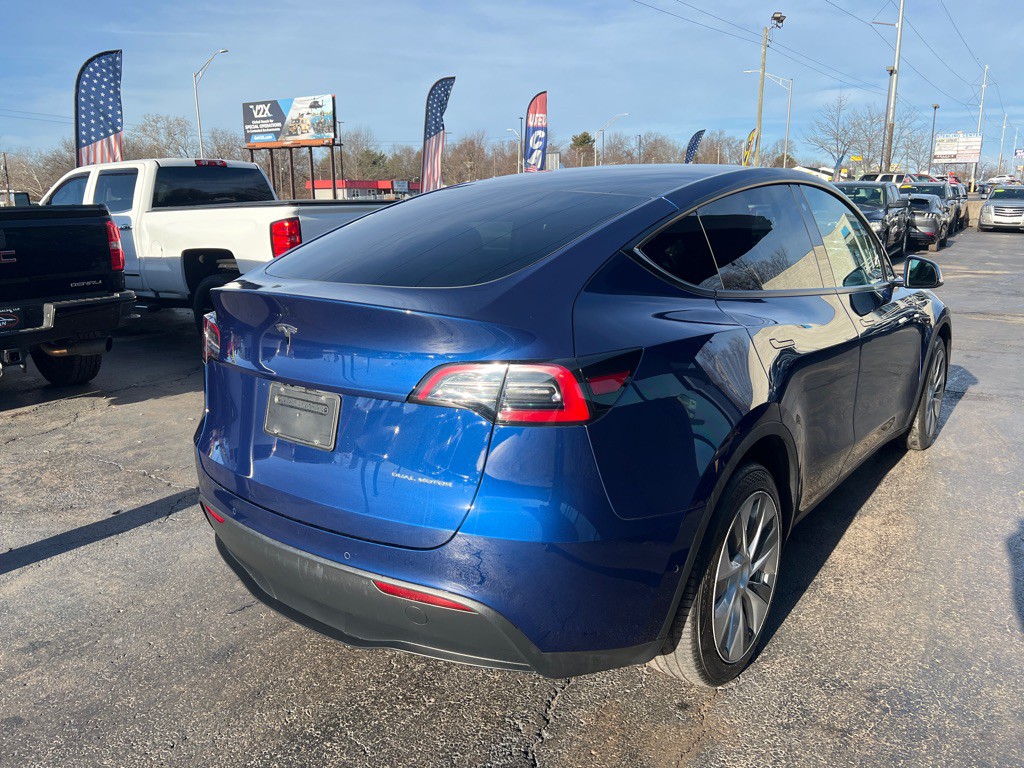 2022 Tesla Model Y Image 5